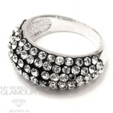Ring mit Swarovski Elements schwarz